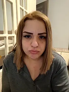 Snapshot of cansuozell chatting on December 23, 2025, 5:40 am cansuozell online show from December 23, 2025, 5:40 am