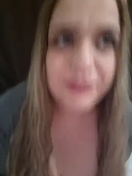 cansuozell online show from October 24, 2025, 8:19 pm