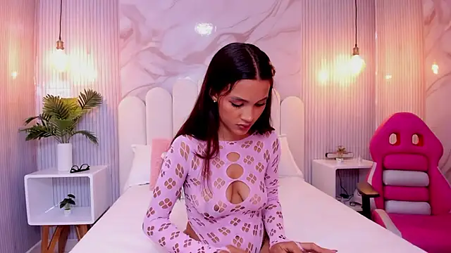 Snapshot of Carohorny4u chatting on September 29, 2025, 1:17 pm Carohorny4u online show from September 29, 2025, 1:17 pm