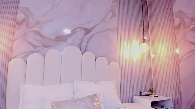 Snapshot of Carohorny4u chatting on November 6, 2025, 12:42 pm Carohorny4u online show from November 6, 2025, 12:42 pm