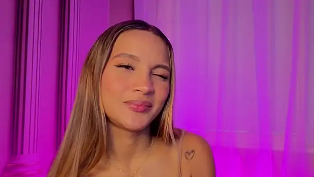 Carohorny4u online show from June 4, 2026, 9:30 pm