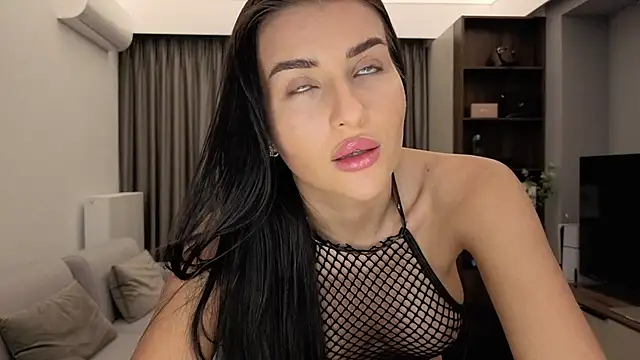 IrisNoire online show from January 14, 2026, 8:23 pm