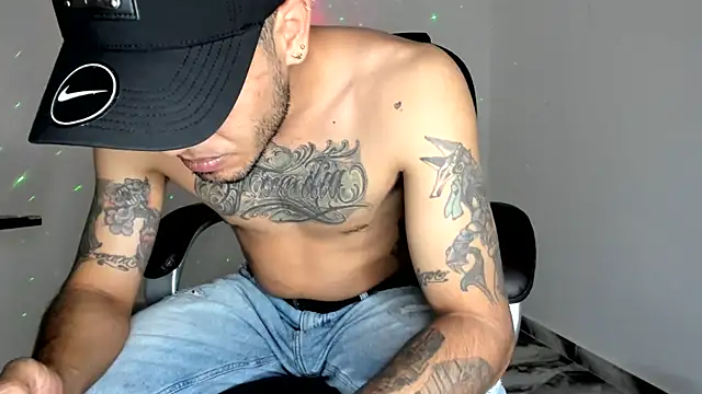 Snapshot of mikee_scooth chatting on June 2, 2026, 9:15 pm mikee scooth online show from June 2, 2026, 9:15 pm