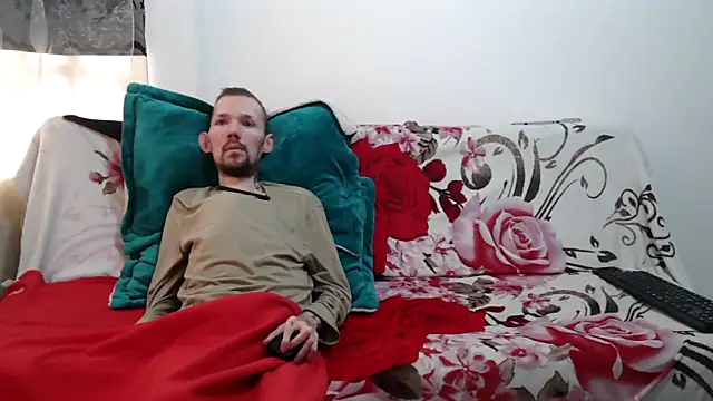 Sophia and Thomas online show from March 12, 2026, 9:19 pm