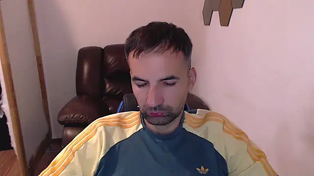 Leo 1617 online show from September 27, 2025, 8:37 pm