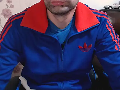 Leo 1617 online show from November 24, 2025, 9:04 pm