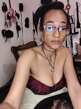 Snapshot of SamaraMartinez chatting on May 11, 2026, 2:45 pm SamaraMartinez online show from May 11, 2026, 2:45 pm