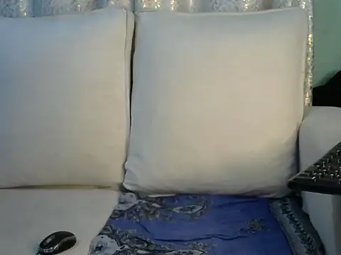 Snapshot of Caryyyl chatting on November 20, 2025, 3:23 pm Caryyyl online show from November 20, 2025, 3:23 pm