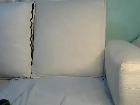 Snapshot of Caryyyl chatting on October 26, 2025, 2:39 pm Caryyyl online show from October 26, 2025, 2:39 pm