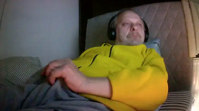 amylrmm1903 online show from May 5, 2026, 10:02 pm