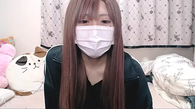  hiyor  online show from March 11, 2026, 5:07 pm