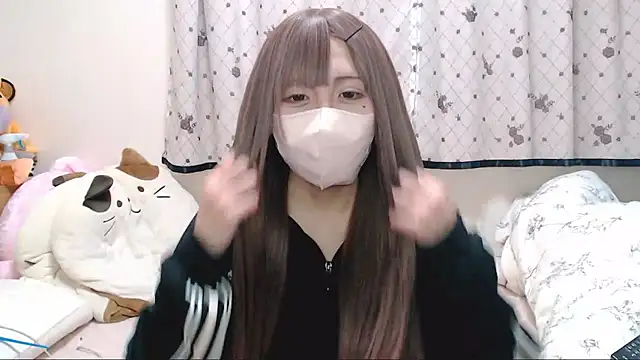  hiyor  online show from October 31, 2025, 5:20 pm