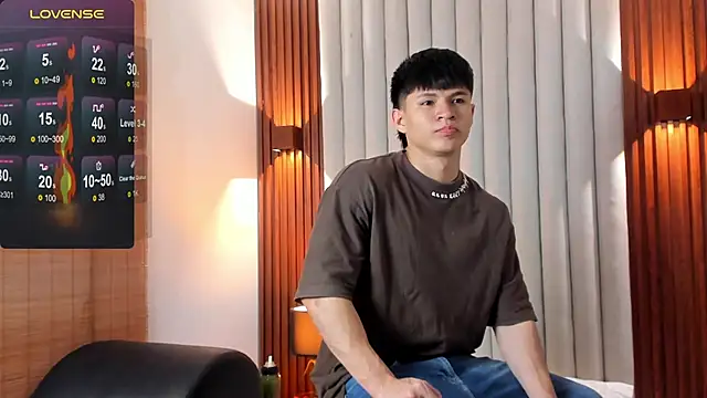 Ryo kush online show from April 12, 2026, 3:43 am