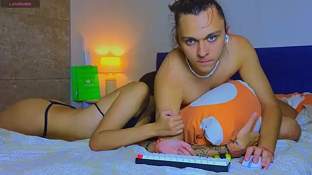 Snapshot of do_u_know_them chatting on January 15, 2025, 3:07 pm do u know them online show from January 15, 2025, 3:07 pm