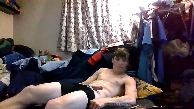 Snapshot of snakers32 chatting on January 10, 2025, 7:32 pm snakers32 online show from January 10, 2025, 7:32 pm
