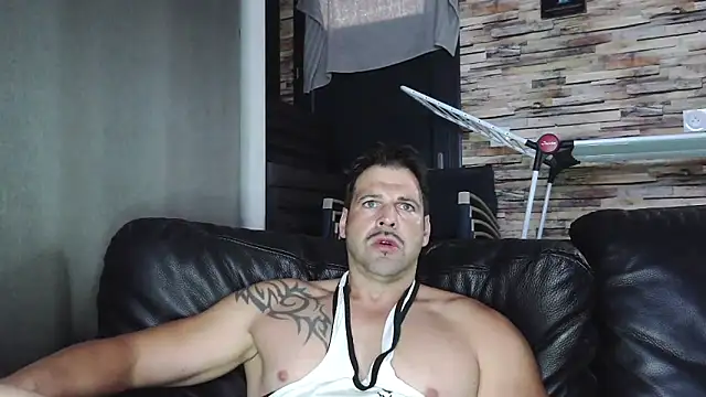 Snapshot of XxBigboybandxX chatting on October 25, 2025, 7:51 am XxBigboybandxX online show from October 25, 2025, 7:51 am