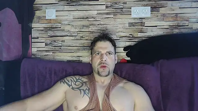 Snapshot of XxBigboybandxX chatting on March 16, 2025, 8:32 am XxBigboybandxX online show from March 16, 2025, 8:32 am