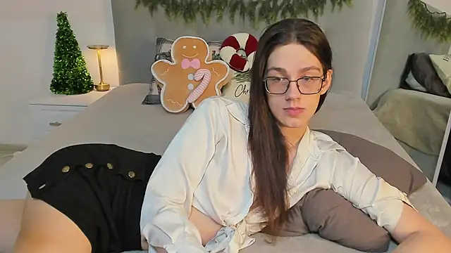 Snapshot of Alfreda_Mills chatting on December 20, 2025, 11:35 am Alfreda Mills online show from December 20, 2025, 11:35 am