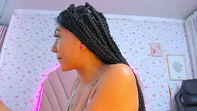 ashlyleee  online show from December 27, 2024, 3:37 pm