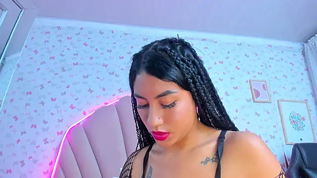 ashlyleee  online show from January 8, 2025, 12:26 pm