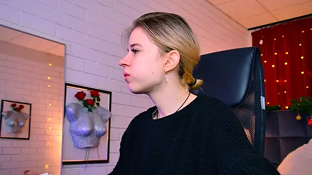 TinaDavil online show from January 7, 2026, 9:14 am