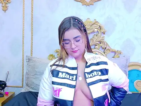 ZoehRoux online show from October 3, 2025, 4:14 am