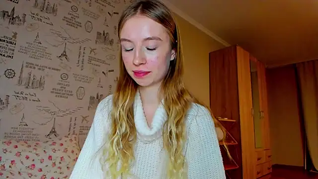 minidivaa  online show from January 14, 2026, 10:24 pm