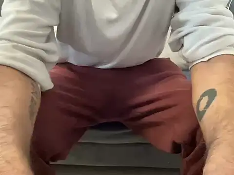 Snapshot of 4small4inchlol chatting on November 17, 2025, 10:30 am 4small4inchlol online show from November 17, 2025, 10:30 am