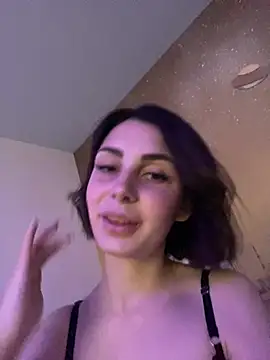 Snapshot of SandraCarter chatting on March 3, 2025, 12:28 pm SandraCarter online show from March 3, 2025, 12:28 pm