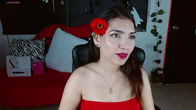 Carolaine69  online show from October 30, 2025, 1:31 pm