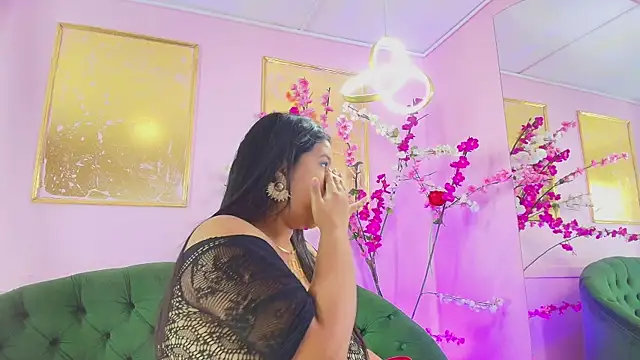 Snapshot of almendraevans chatting on November 9, 2025, 11:58 am almendraevans online show from November 9, 2025, 11:58 am