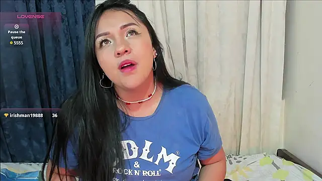 Snapshot of Rachel_Dubois chatting on March 18, 2025, 4:51 am Rachel Dubois online show from March 18, 2025, 4:51 am