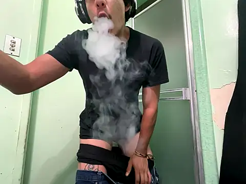 Snapshot of Adateen chatting on December 22, 2025, 9:20 am Adateen online show from December 22, 2025, 9:20 am