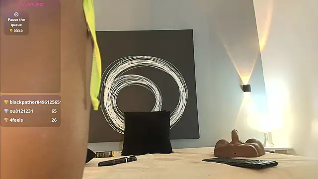 IssyRosse online show from October 26, 2025, 12:00 am