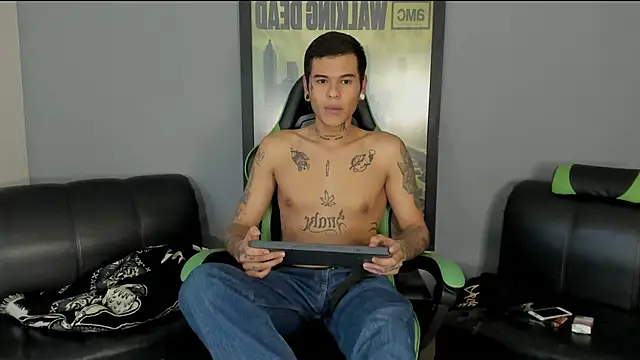 Snapshot of jamesinked_ chatting on February 22, 2025, 7:25 pm jamesinked online show from February 22, 2025, 7:25 pm