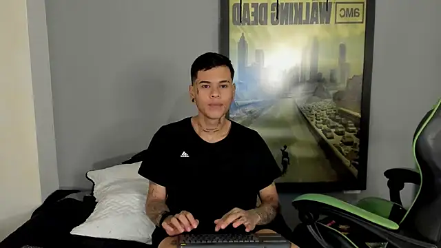 Snapshot of jamesinked_ chatting on March 12, 2025, 5:07 pm jamesinked online show from March 12, 2025, 5:07 pm