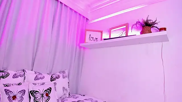 Snapshot of susyy7 chatting on December 3, 2025, 7:35 pm susyy7 online show from December 3, 2025, 7:35 pm