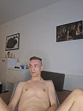 Snapshot of nickdtr chatting on November 12, 2025, 10:02 pm nickdtr online show from November 12, 2025, 10:02 pm