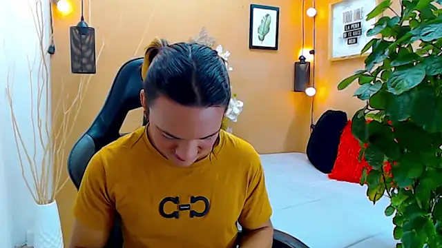 Snapshot of aslyhernandez_7 chatting on September 10, 2025, 11:53 am aslyhernandez 7 online show from September 10, 2025, 11:53 am