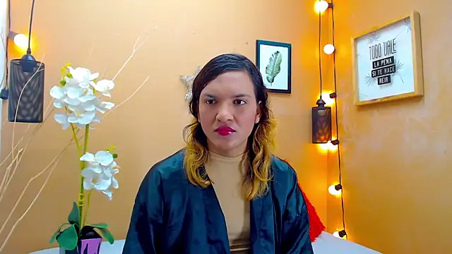 Snapshot of aslyhernandez_7 chatting on October 10, 2025, 12:39 pm aslyhernandez 7 online show from October 10, 2025, 12:39 pm