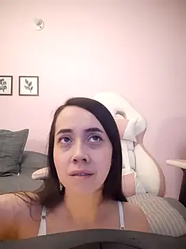 Snapshot of sophie_pazz chatting on June 23, 2026, 12:03 pm sophie pazz online show from June 23, 2026, 12:03 pm