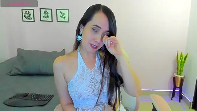 Snapshot of sophie_pazz chatting on May 8, 2026, 9:51 pm sophie pazz online show from May 8, 2026, 9:51 pm