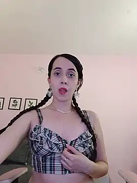 Snapshot of sophie_pazz chatting on May 16, 2026, 10:42 pm sophie pazz online show from May 16, 2026, 10:42 pm