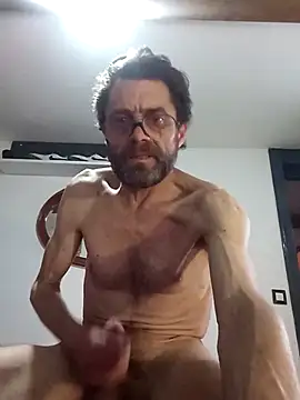 Snapshot of emilio69soy chatting on April 22, 2026, 12:50 am emilio69soy online show from April 22, 2026, 12:50 am
