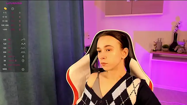 LilithStrangfor online show from December 17, 2024, 11:28 am