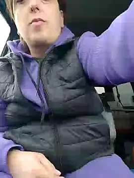 larylary6969 online show from January 3, 2025, 8:43 am