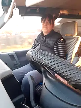 larylary6969 online show from November 24, 2025, 1:22 pm