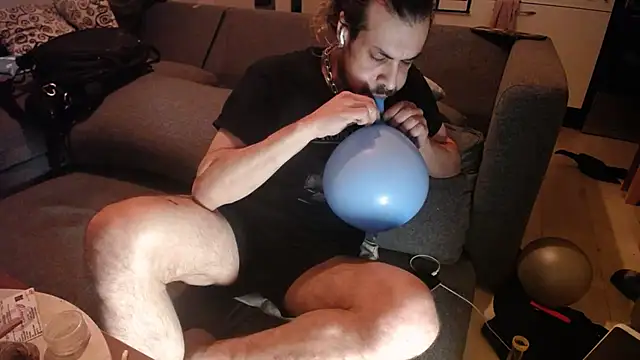 P4RtYBOII92 online show from January 17, 2026, 2:26 am