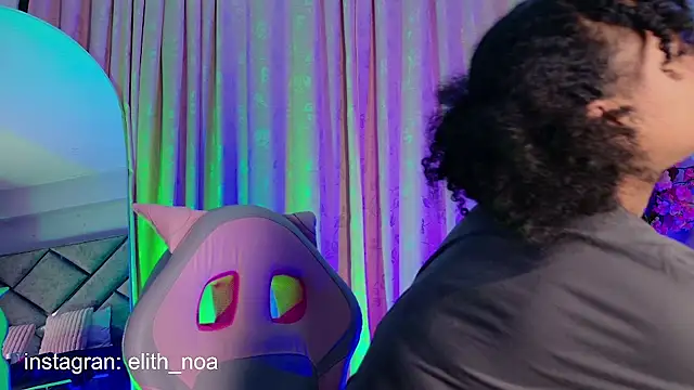 Elith noa online show from April 14, 2026, 3:55 am