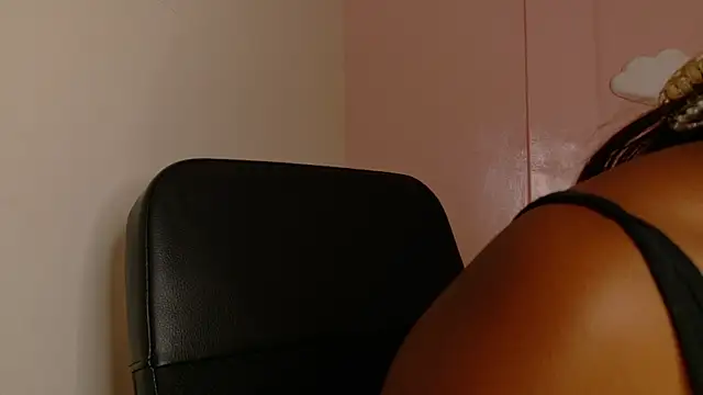 Snapshot of briannajackson_ chatting on December 3, 2025, 7:35 pm briannajackson online show from December 3, 2025, 7:35 pm